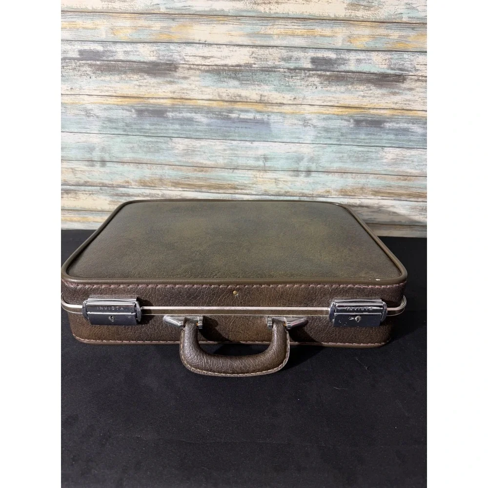 Invicta Briefcase Large Brown Excellent Vintage Hardshell Attaché Case with Keys